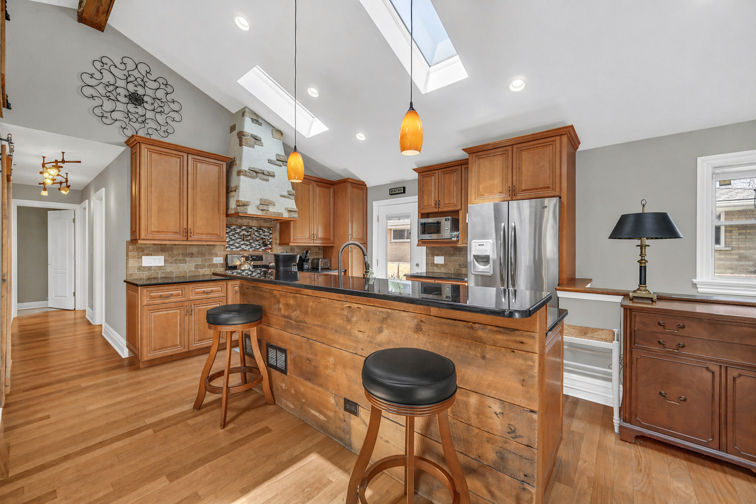 256 W KATHLEEN Drive