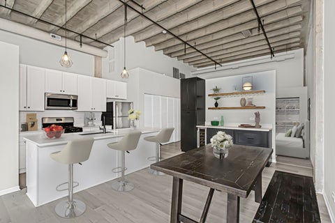 Tiny photo for 1600 W Adams Street #202, Chicago, IL 60612 (MLS # 12698096)