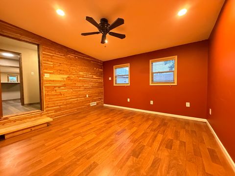Tiny photo for 1406 N Glendale Street, Marion, IL 62959 (MLS # 12692718)