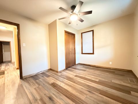 Tiny photo for 1406 N Glendale Street, Marion, IL 62959 (MLS # 12692718)