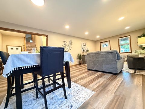 Tiny photo for 1406 N Glendale Street, Marion, IL 62959 (MLS # 12692718)