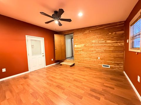 Tiny photo for 1406 N Glendale Street, Marion, IL 62959 (MLS # 12692718)