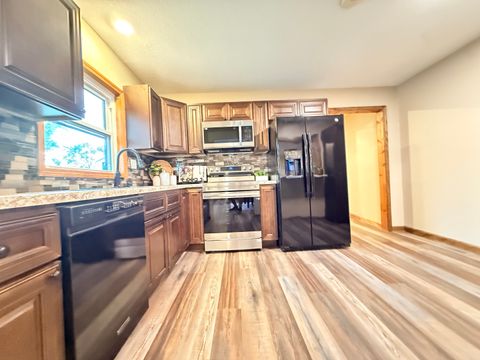 Tiny photo for 1406 N Glendale Street, Marion, IL 62959 (MLS # 12692718)