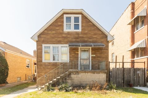 Photo of 2514 N Monitor Avenue, Chicago, IL 60639 (MLS # 12595185)