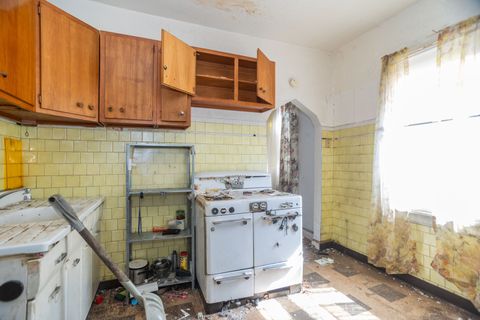 Tiny photo for 2514 N Monitor Avenue, Chicago, IL 60639 (MLS # 12595185)