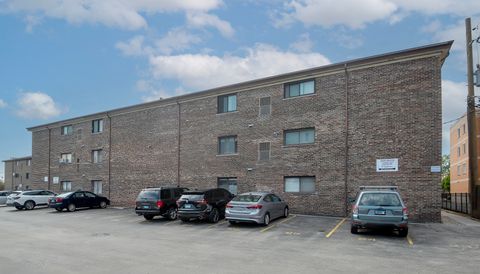 Tiny photo for 6453 N Northwest Highway #C5, Chicago, IL 60631 (MLS # 12481552)