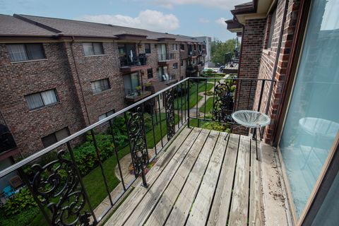 Tiny photo for 6453 N Northwest Highway #C5, Chicago, IL 60631 (MLS # 12481552)