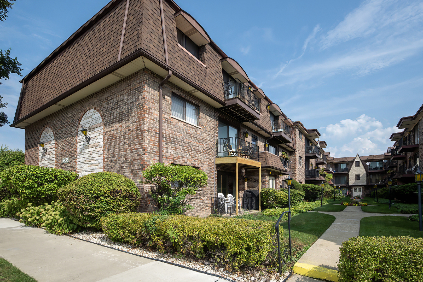 6453 N Northwest Highway C5
