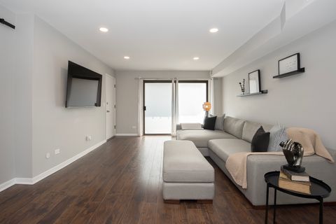 Tiny photo for 6453 N Northwest Highway #C5, Chicago, IL 60631 (MLS # 12481552)