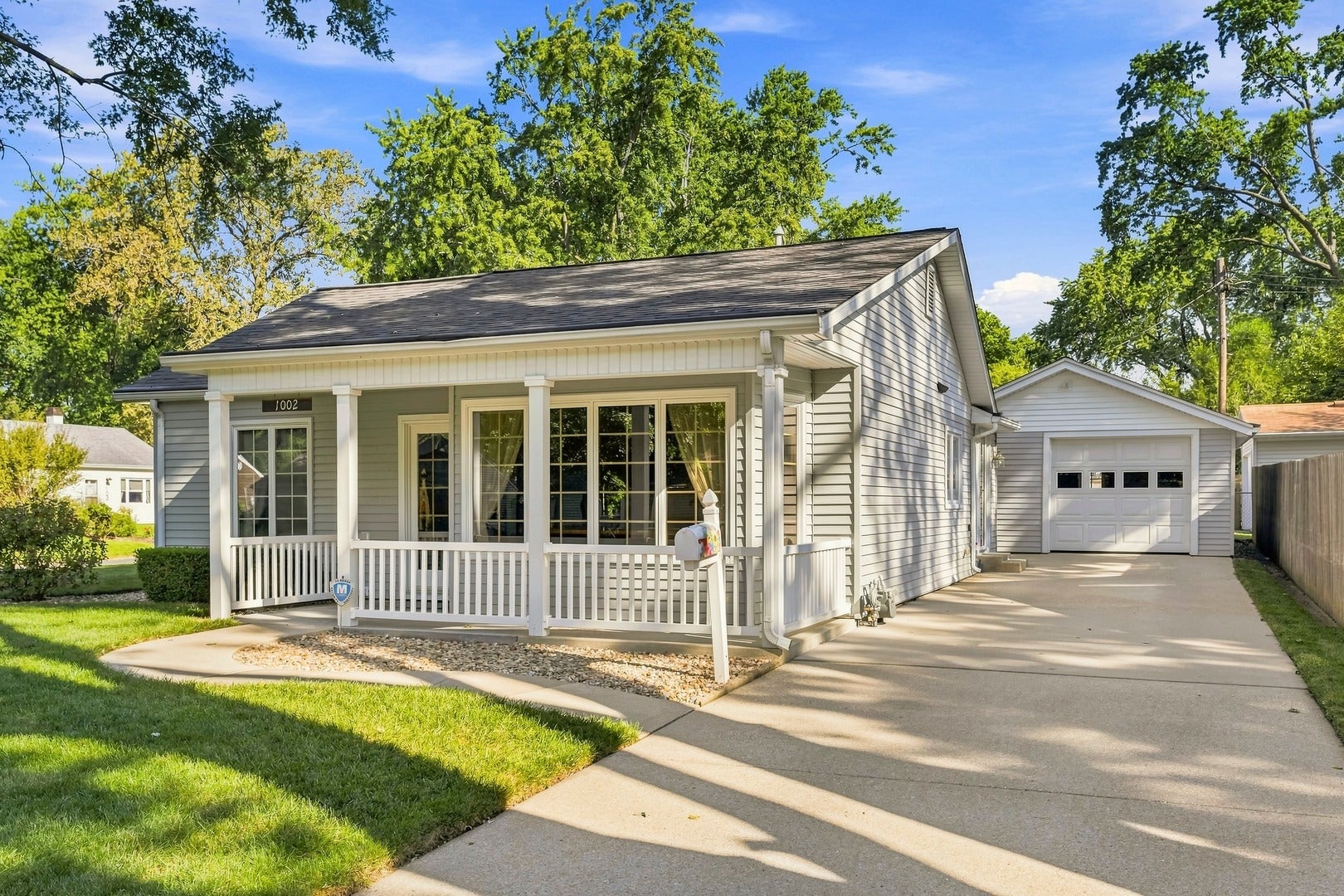 1002 Crestwood Drive