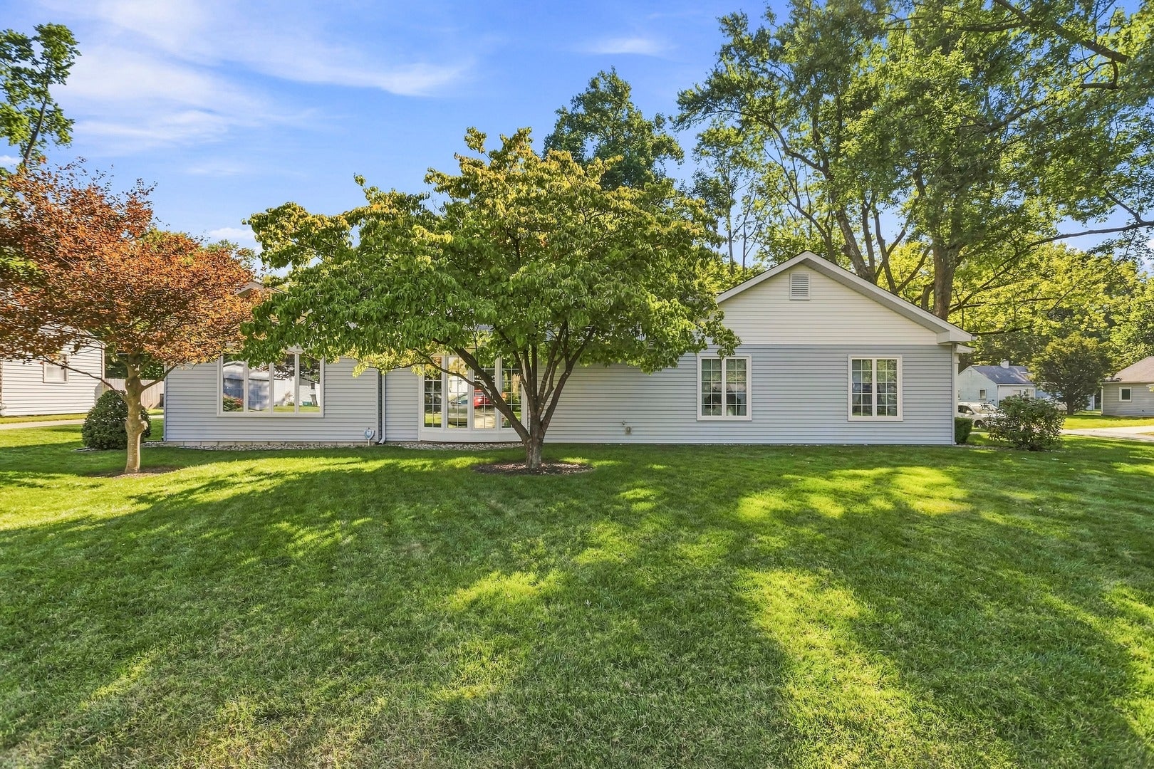 1002 Crestwood Drive