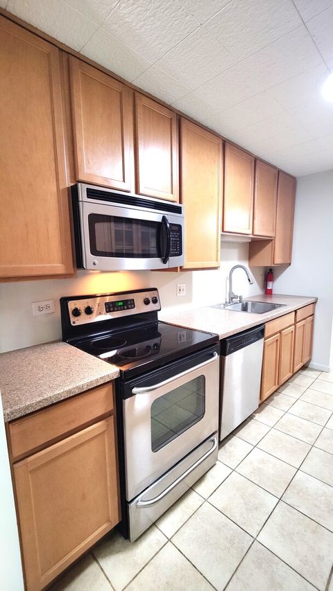 Tiny photo for 960 Beau Drive #109, Des Plaines, IL 60016 (MLS # 12570959)