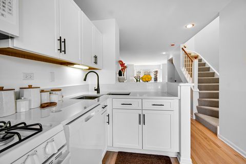 Tiny photo for 1452 S State Street, Chicago, IL 60605 (MLS # 12629870)