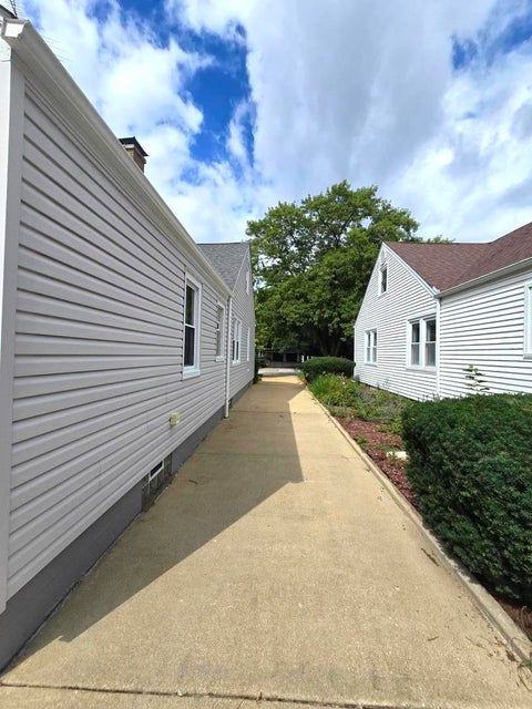 Tiny photo for 710 Catherine Street, Joliet, IL 60435 (MLS # 12720064)