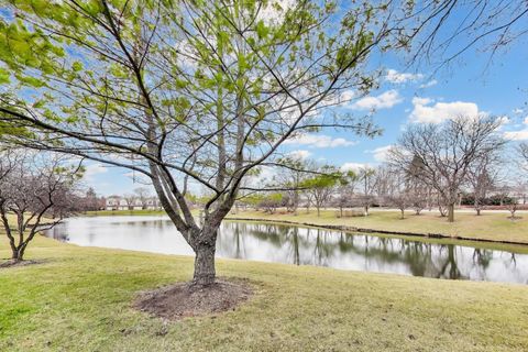 Tiny photo for 18 Whitman Drive, Schaumburg, IL 60173 (MLS # 12587115)