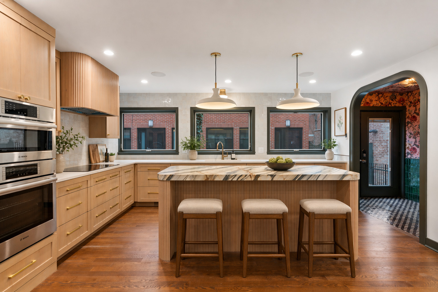 2110 N Hudson Avenue C