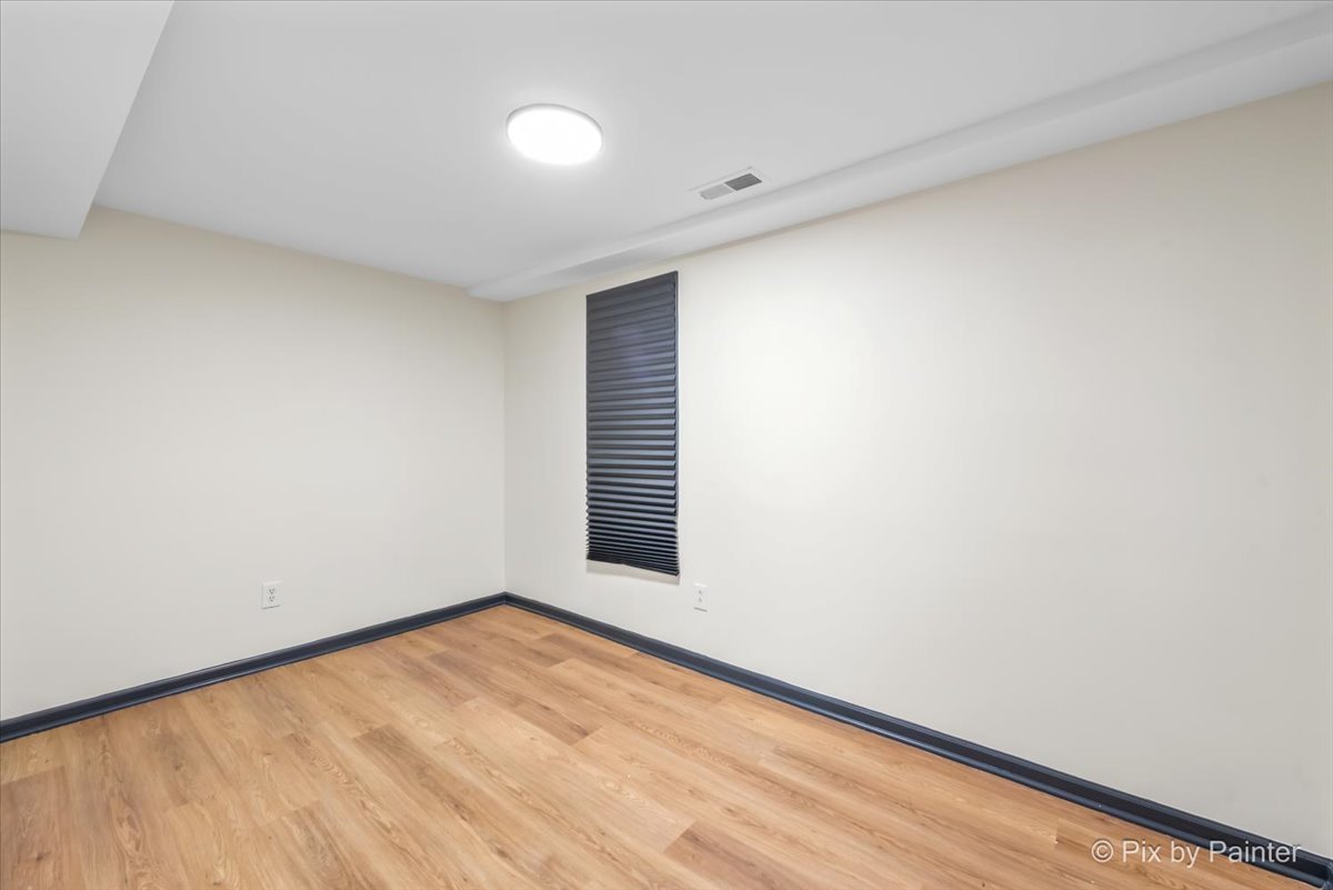 8525 S Saginaw Avenue