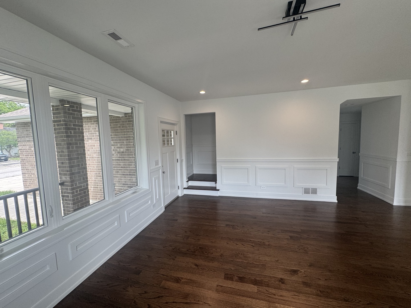 6939 W 95th Place