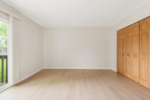 Tiny photo for 1424 FARRINGTON Lane, Aurora, IL 60504 (MLS # 12630808)