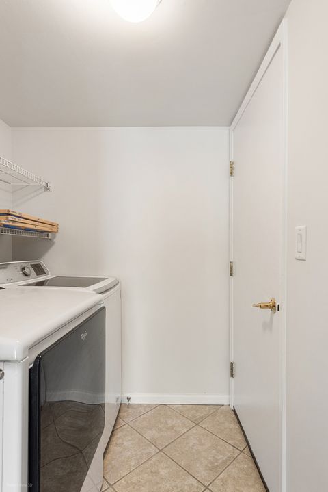 Tiny photo for 1424 FARRINGTON Lane, Aurora, IL 60504 (MLS # 12630808)