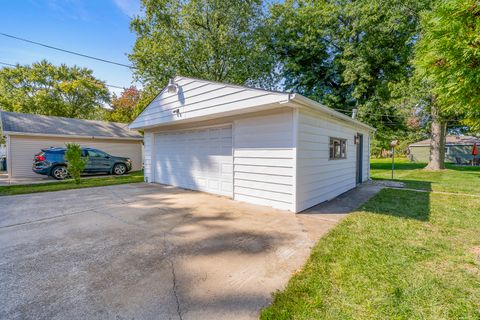 Tiny photo for 18540 Miller Drive, Lansing, IL 60438 (MLS # 12467475)