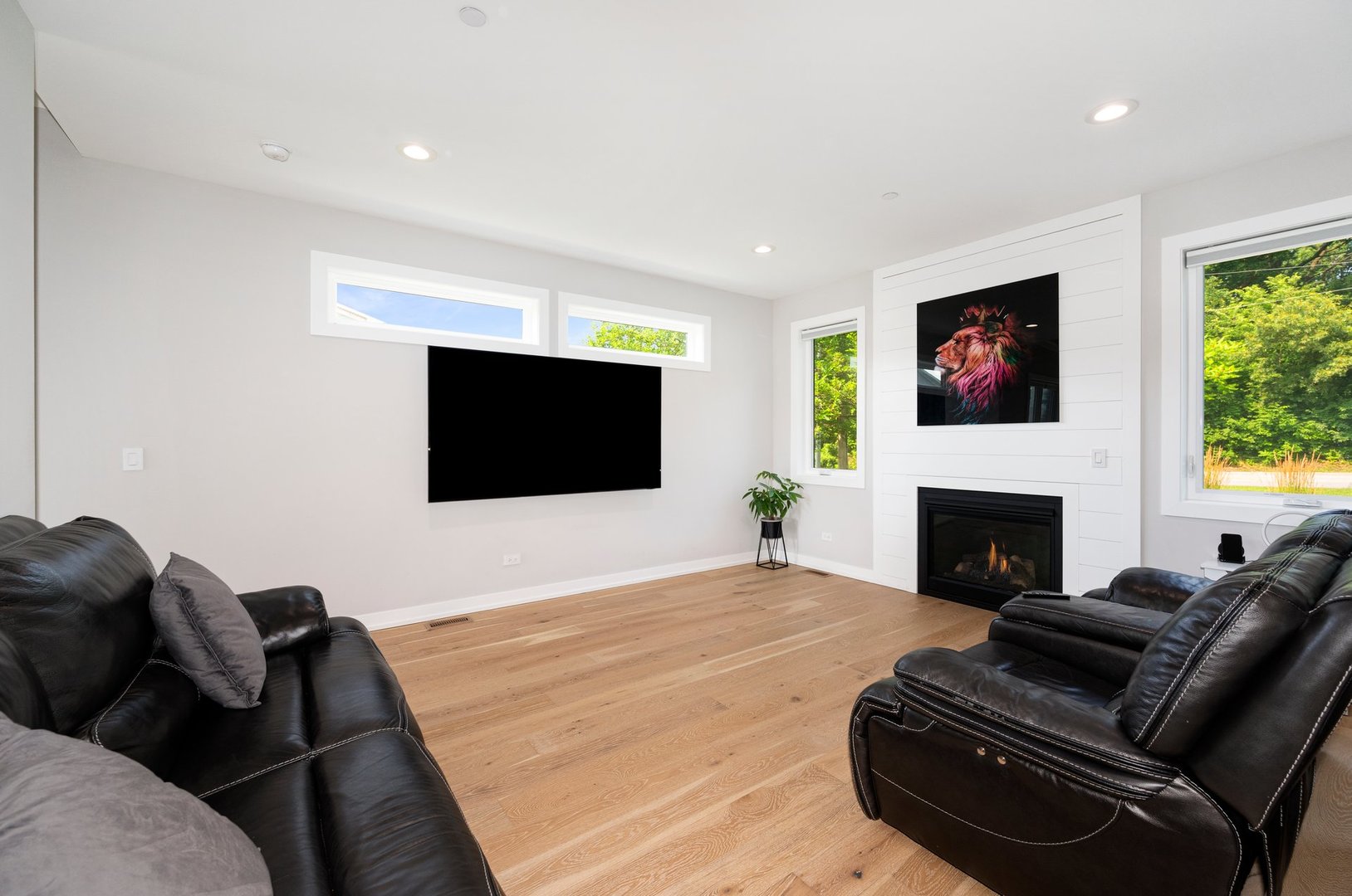 9418 Saratoga Court