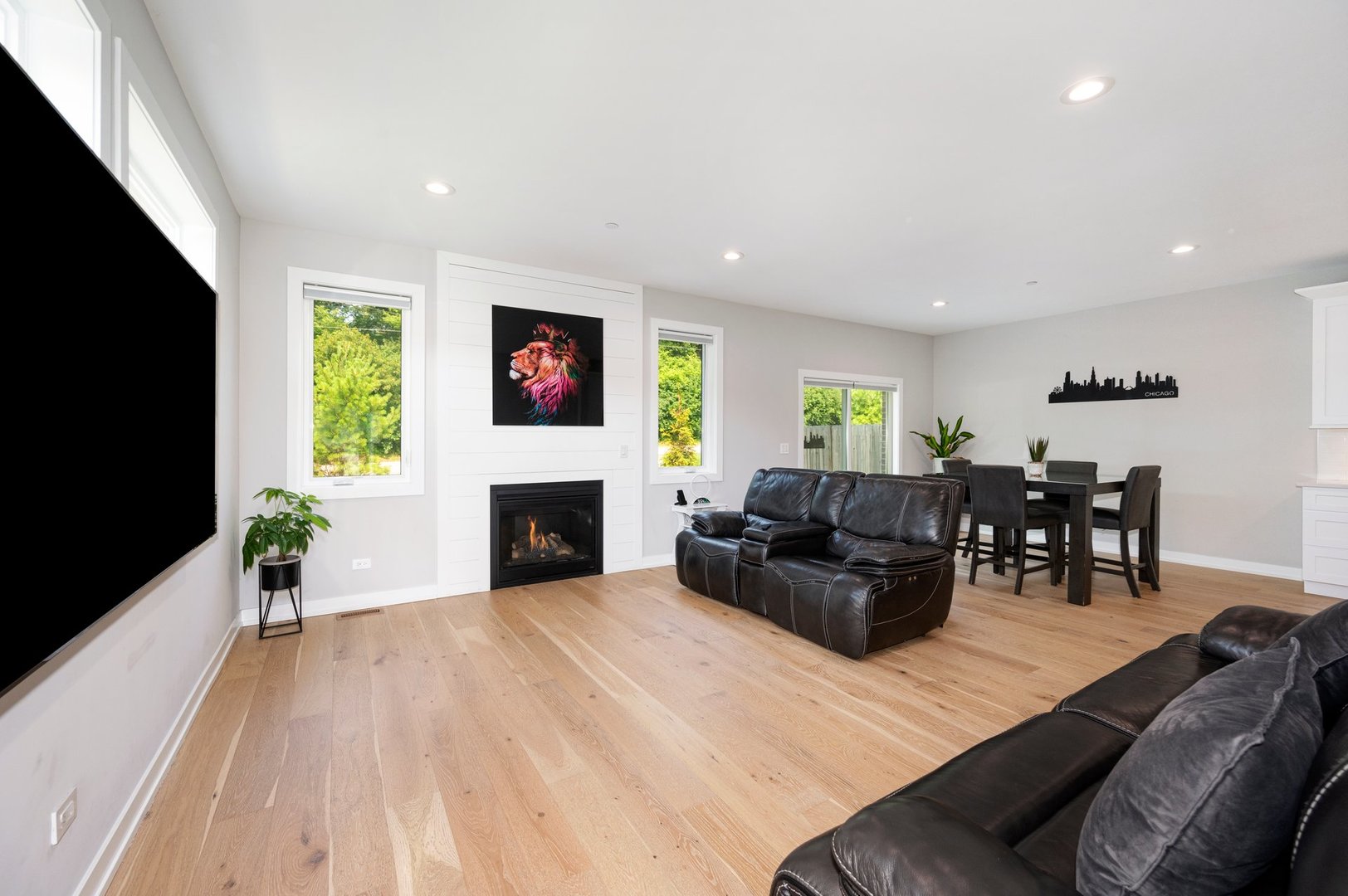 9418 Saratoga Court