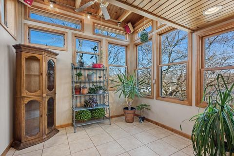 Tiny photo for 906 E Streamwood Boulevard, Streamwood, IL 60107 (MLS # 12571178)