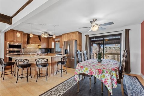 Tiny photo for 906 E Streamwood Boulevard, Streamwood, IL 60107 (MLS # 12571178)