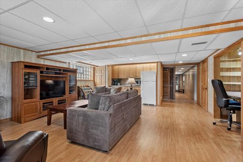 Tiny photo for 906 E Streamwood Boulevard, Streamwood, IL 60107 (MLS # 12571178)