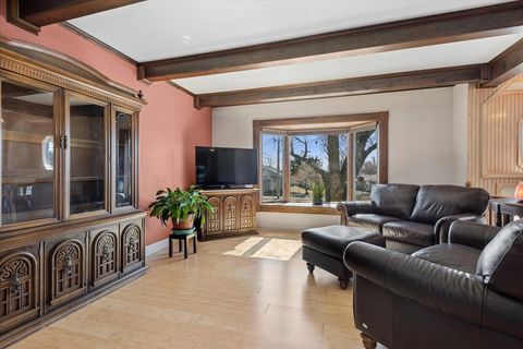 Tiny photo for 906 E Streamwood Boulevard, Streamwood, IL 60107 (MLS # 12571178)