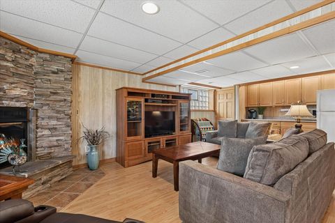 Tiny photo for 906 E Streamwood Boulevard, Streamwood, IL 60107 (MLS # 12571178)