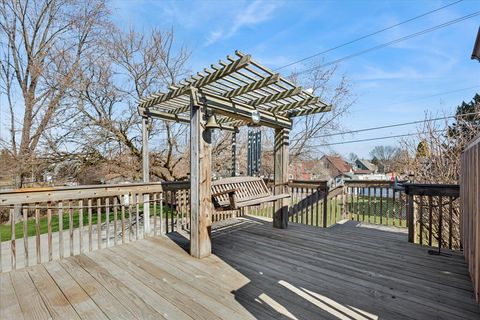 Tiny photo for 906 E Streamwood Boulevard, Streamwood, IL 60107 (MLS # 12571178)