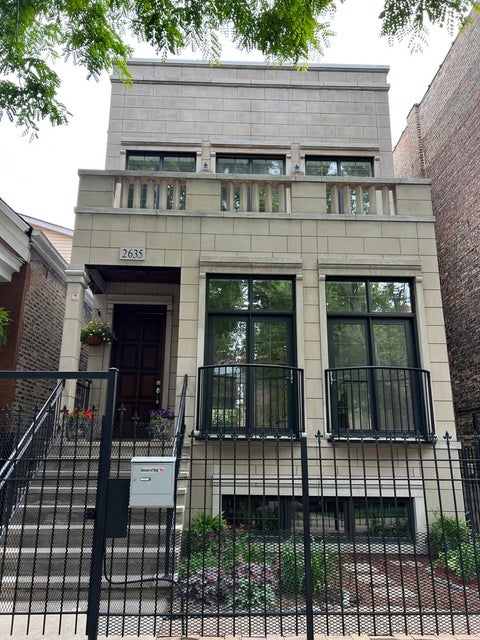 Photo of 2635 W IOWA Street, Chicago, IL 60622 (MLS # 12694258)