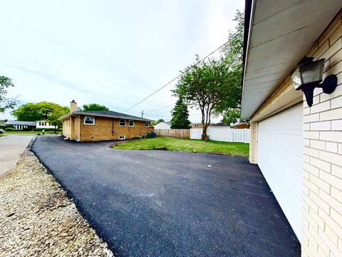 Tiny photo for 5544 Oakdale Drive, Oak Lawn, IL 60453 (MLS # 12656707)