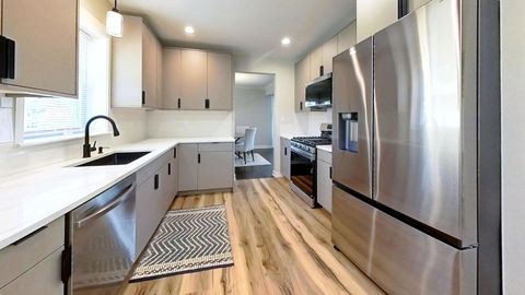 Tiny photo for 5544 Oakdale Drive, Oak Lawn, IL 60453 (MLS # 12656707)