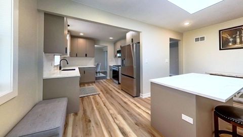 Tiny photo for 5544 Oakdale Drive, Oak Lawn, IL 60453 (MLS # 12656707)