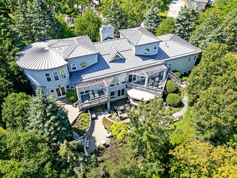 A home in Burr Ridge