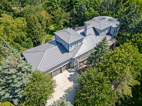 A home in Burr Ridge