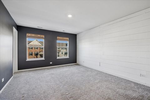 Tiny photo for 542 Cimmaron Circle, Crystal Lake, IL 60012 (MLS # 12557825)