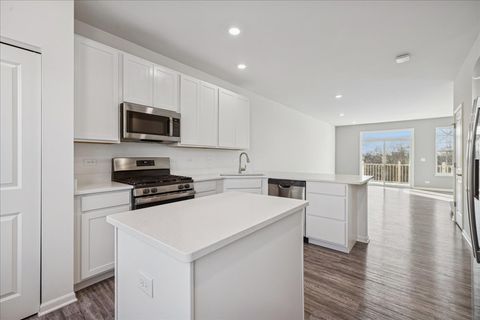 Tiny photo for 542 Cimmaron Circle, Crystal Lake, IL 60012 (MLS # 12557825)