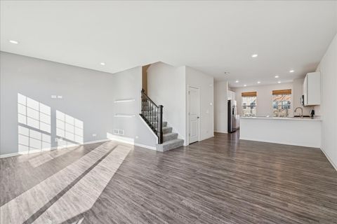 Tiny photo for 542 Cimmaron Circle, Crystal Lake, IL 60012 (MLS # 12557825)