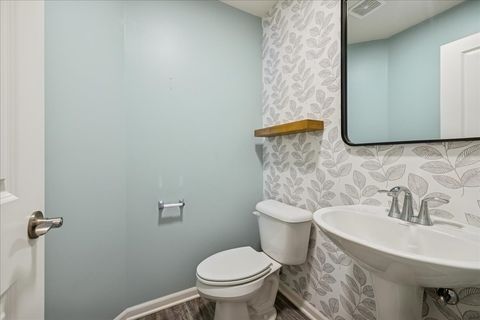 Tiny photo for 542 Cimmaron Circle, Crystal Lake, IL 60012 (MLS # 12557825)