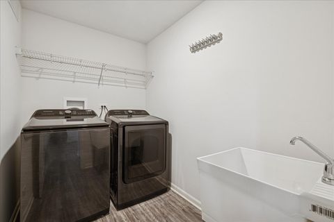 Tiny photo for 542 Cimmaron Circle, Crystal Lake, IL 60012 (MLS # 12557825)