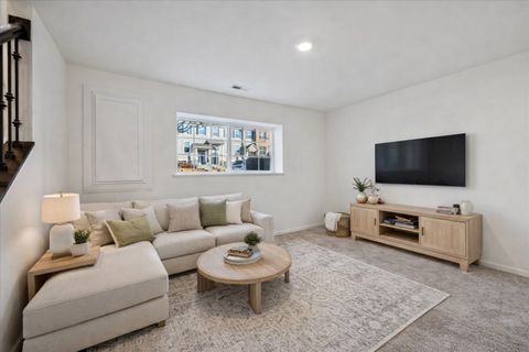 Tiny photo for 542 Cimmaron Circle, Crystal Lake, IL 60012 (MLS # 12557825)