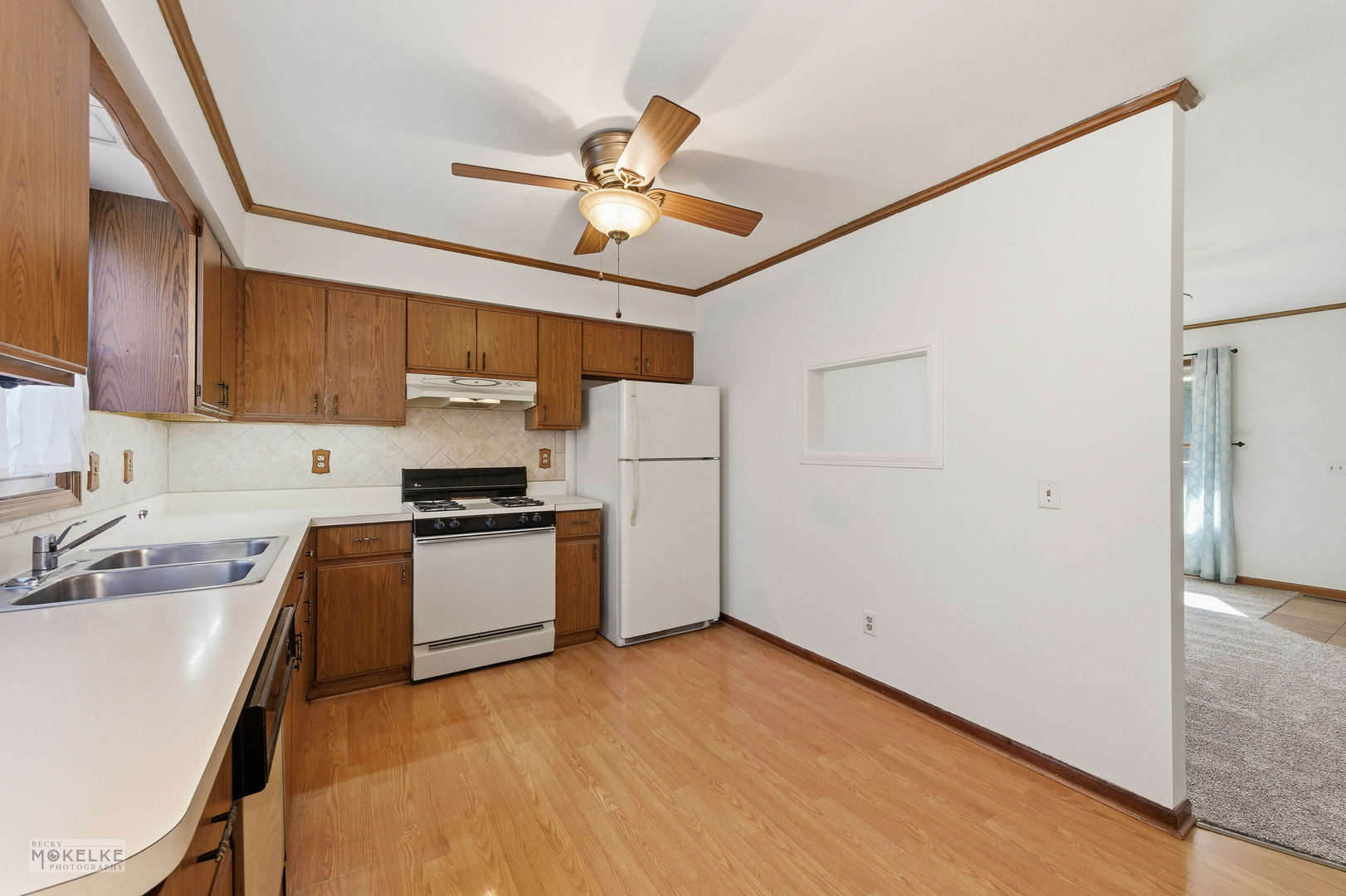 105 COLONIAL Parkway B