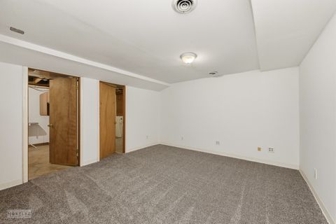Tiny photo for 105 COLONIAL Parkway #B, Yorkville, IL 60560 (MLS # 12524328)
