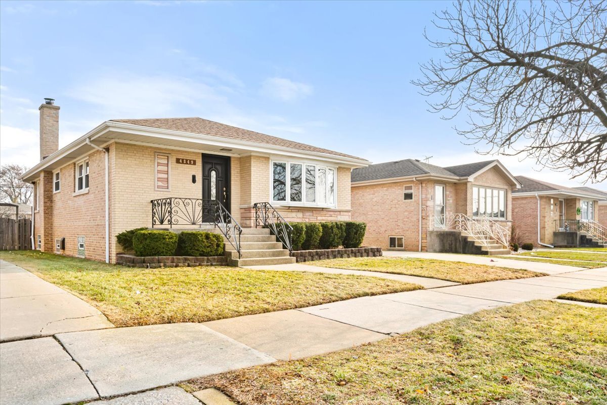 4849 N Newland Avenue