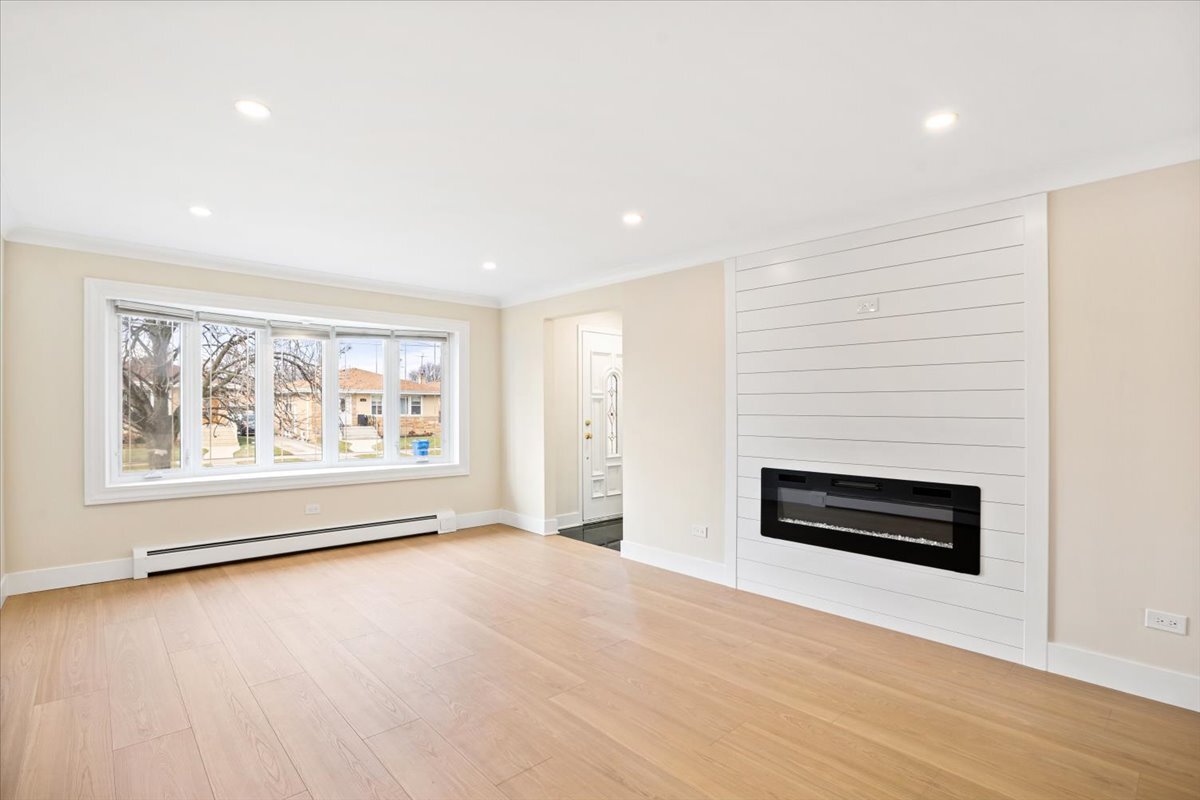 4849 N Newland Avenue