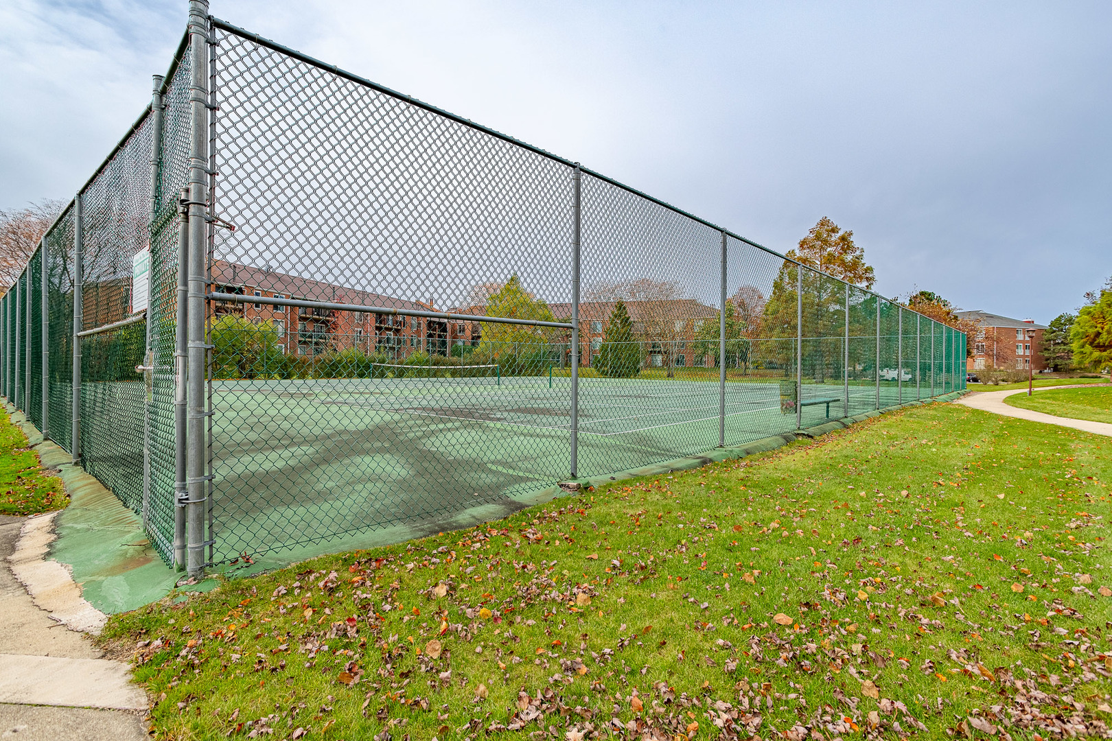 Elk Grove Village, Illinois 60007, United States, 2 Bedrooms Bedrooms, ,2 BathroomsBathrooms,Residential,Active,217652